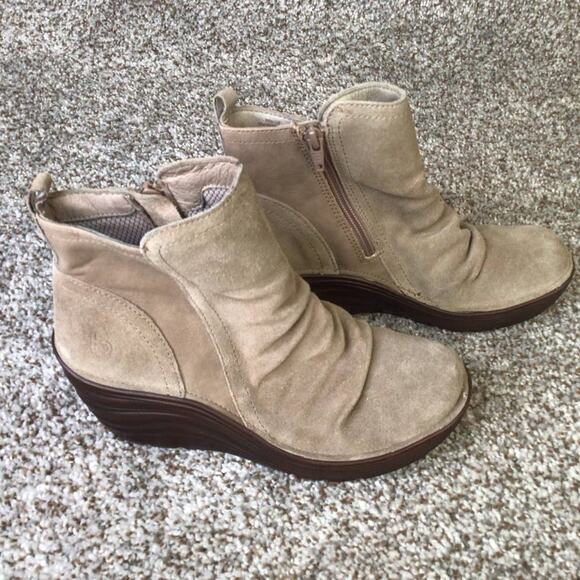 Bionica Suede Wedge Boot  size 6 1/2 - Picture 1 of 15